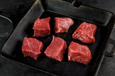 Свинина ошеек на шашлык 1 кг - купить в Центральной Усадьбе